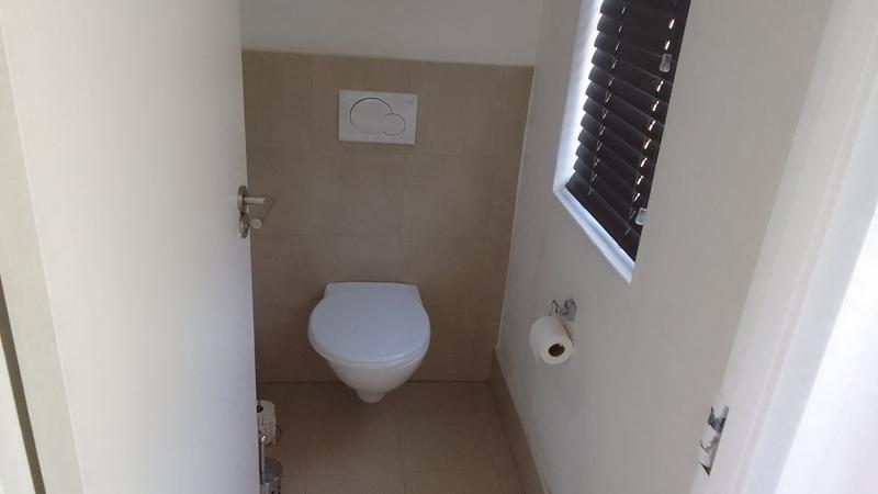 To Let commercial Property for Rent in Parow North Western Cape